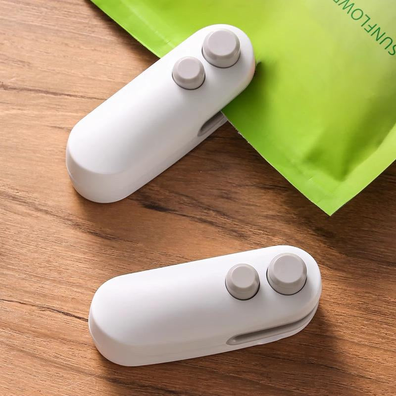 Mini Snack Bag Sealing Machine, 2 in 1 Heat USB Rechargeable Snack Bag Selaer, Plastic Electric Bag Sealers, Sealer Cutter Bag Small Sealing, Keep Food Fresh.